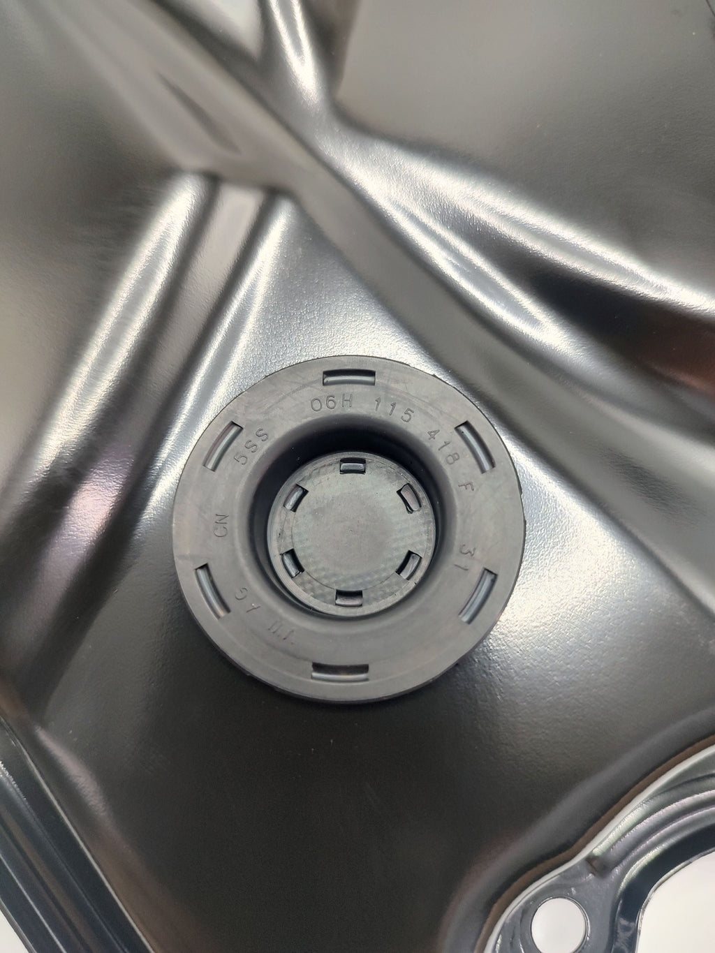 Genuine OEM Audi VW & Bayern Automotive Timing Chain Covers